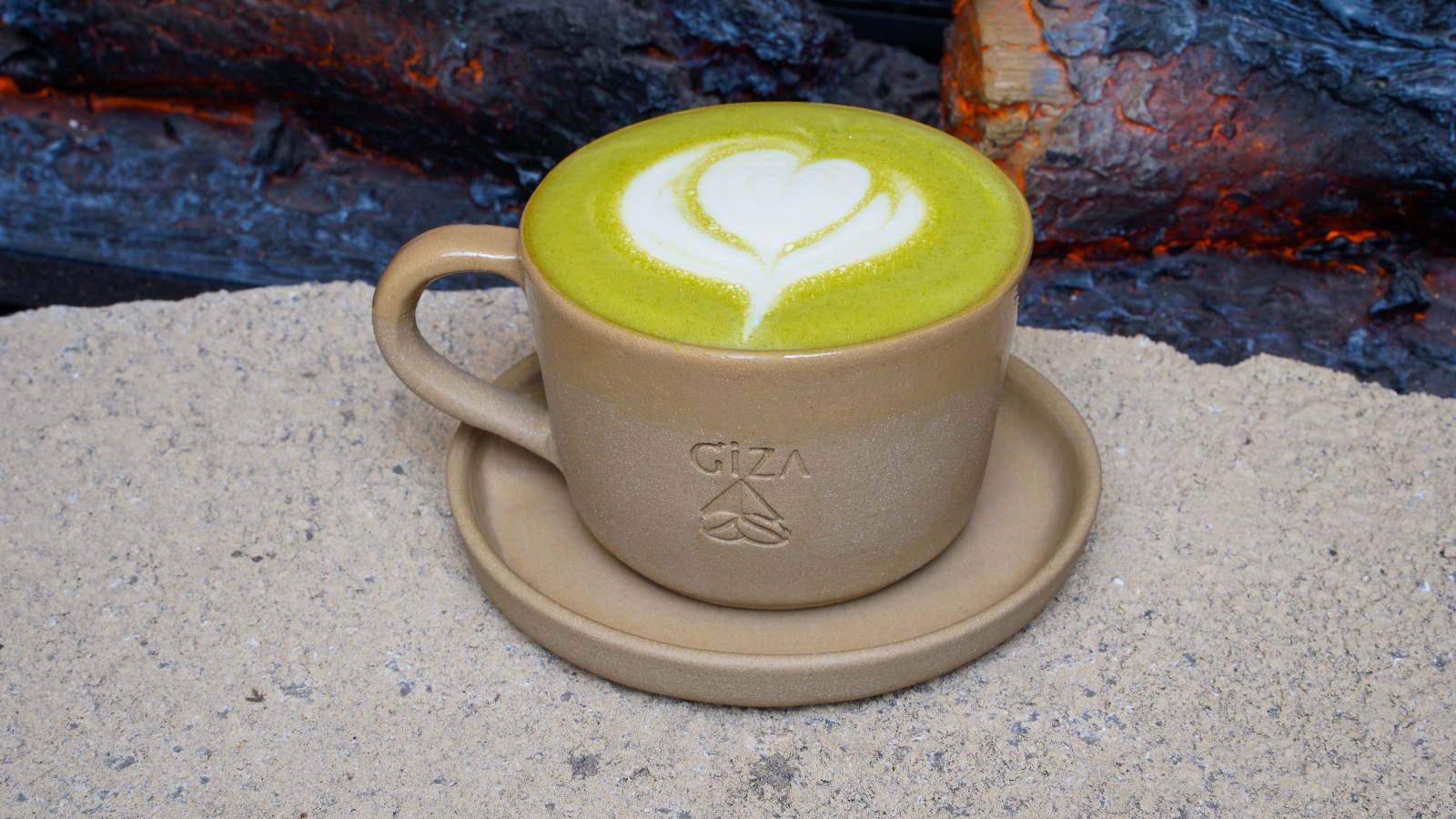 Aromalı Matcha Latte